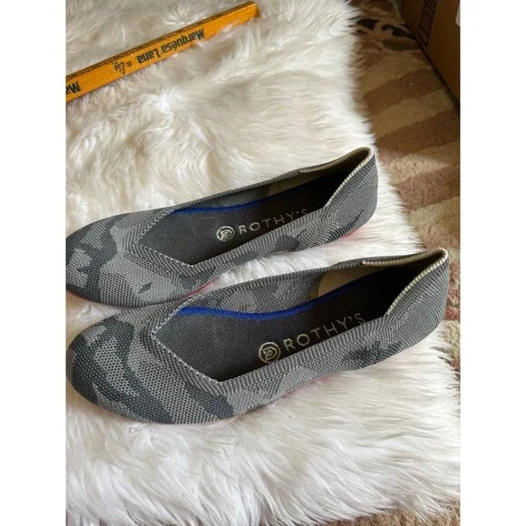 Rothy’s flats Size 8 - Picture 2 of 5